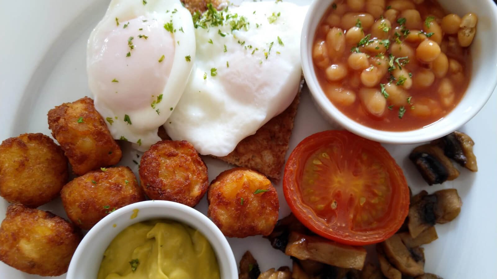 A typical vegetarian Irish breakfast, as included on our small-group tours of Ireland