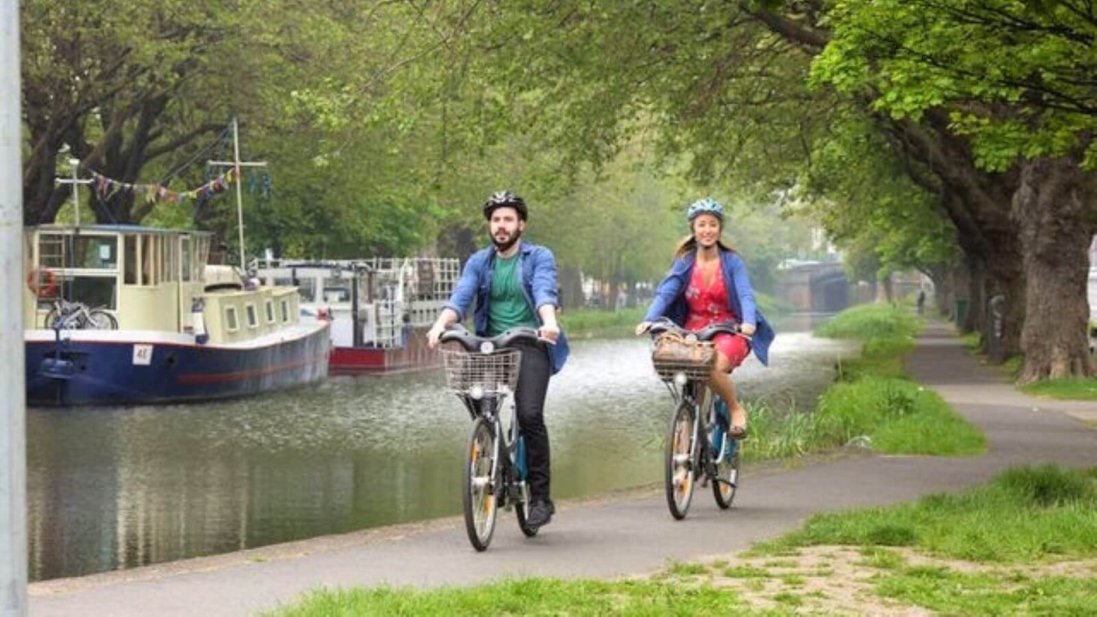 cycling the grand canal in dublin
