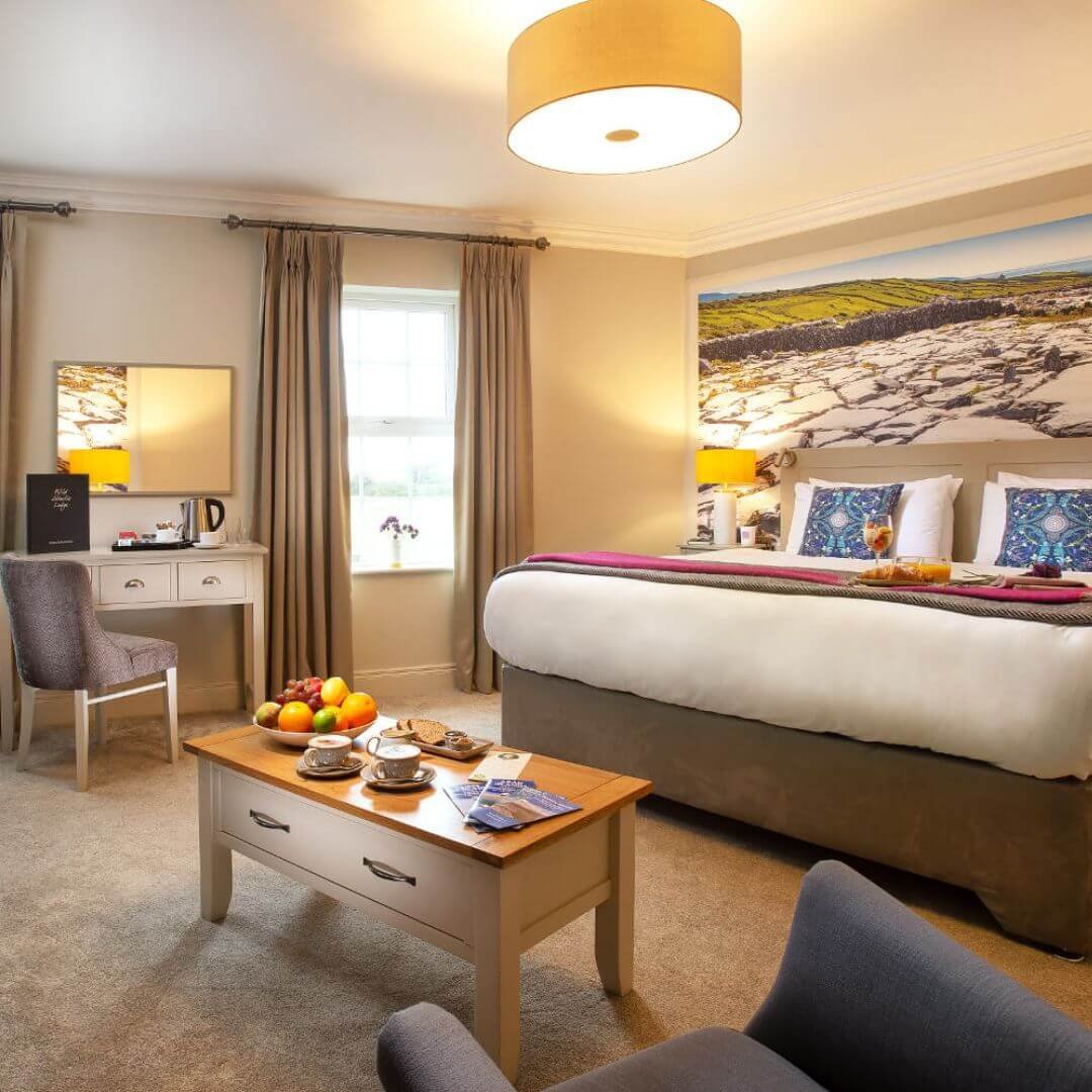 The wild atlantic lodge room in ballyvaughan