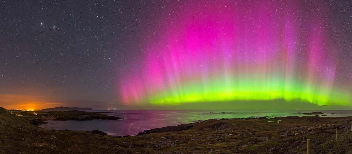 Northern Lights in Ireland as viewed from Dooey Beach