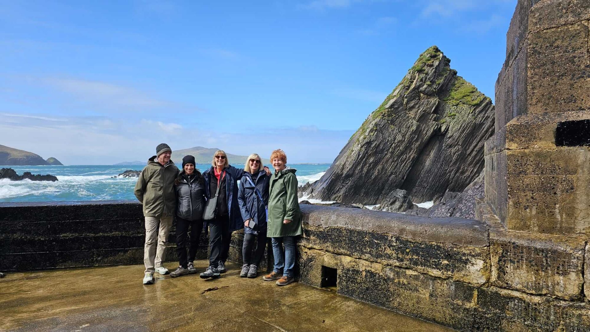 A group photo on the edge of the dingle peninsula