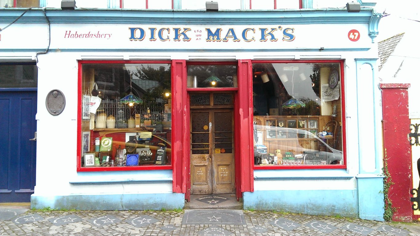 Exterior of Dick Mack's pub in Dingle, Ireland