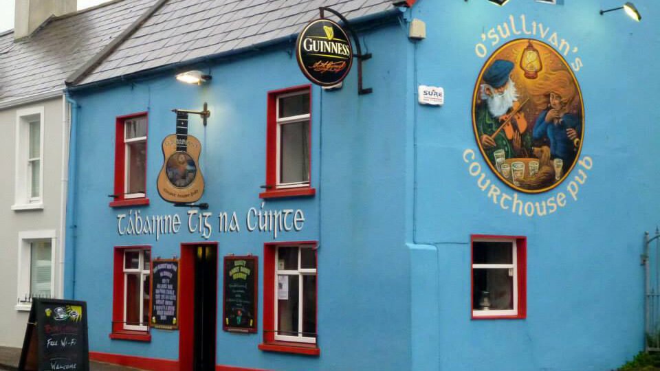 O'Sullivans Courthouse Pub in Dingle, Ireland