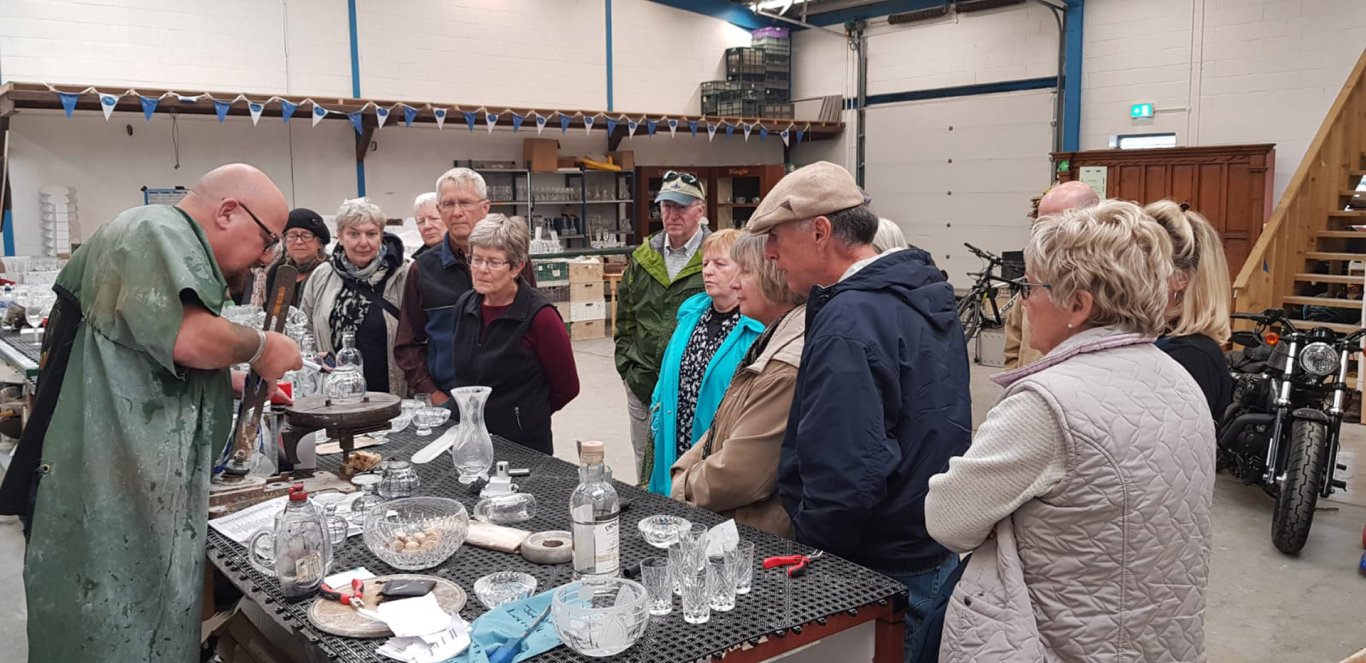 Sean Daly of Dingle Crystal giving our guests a demonstration. 