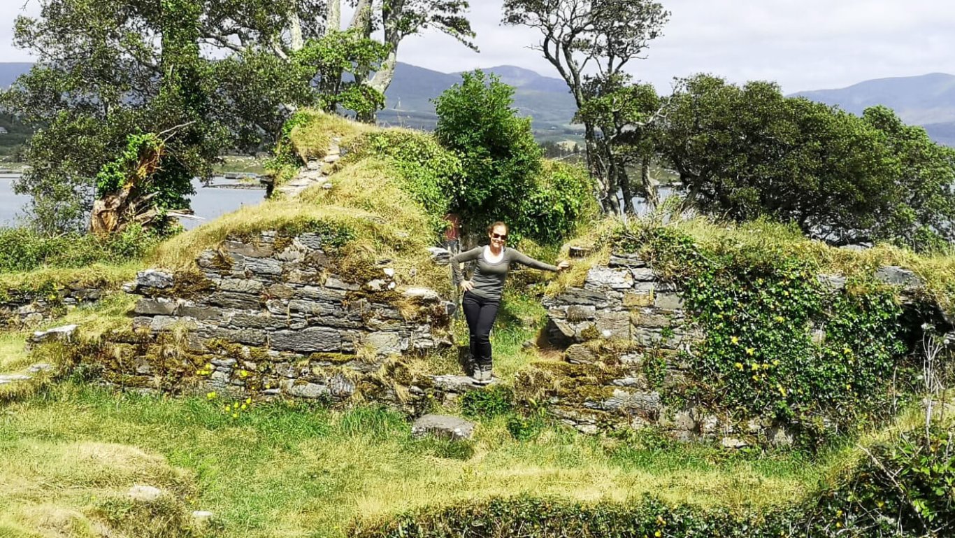 This tour guest traced her Irish ancestry to a namesake on the ruined O'Sullivan castle on the Beara Peninsula in Ireland