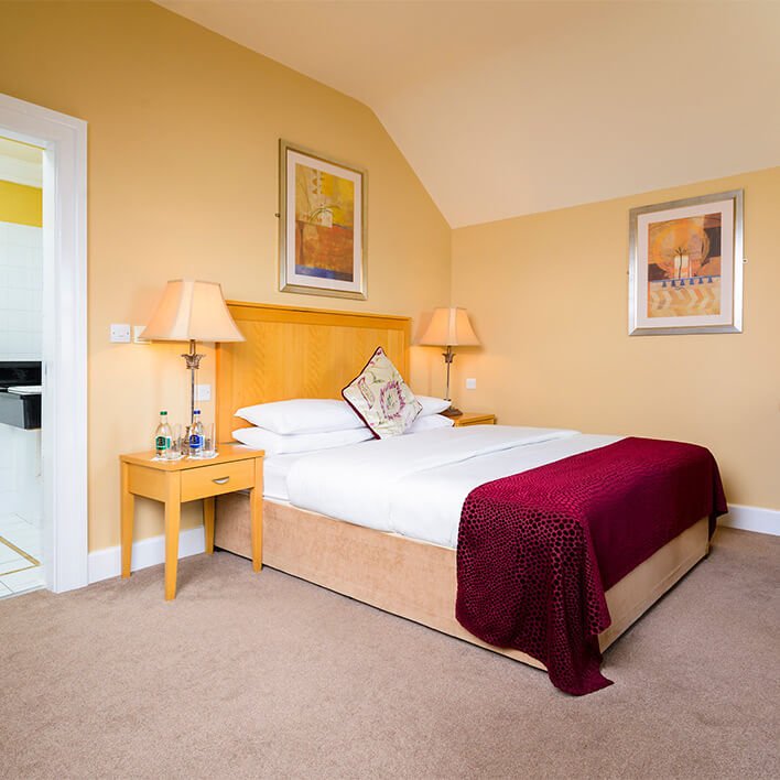 The interior design of a double ensuite room in the Dingle Bay Hotel 