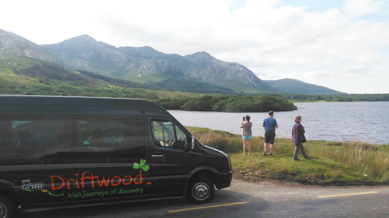 Tour group in Inagh