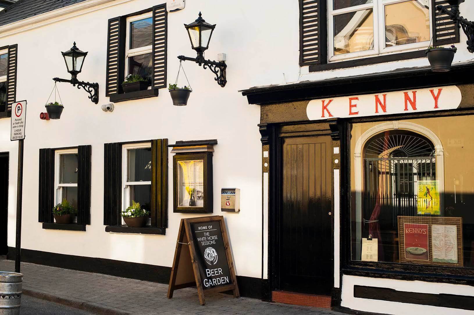 kennys bar lahinch