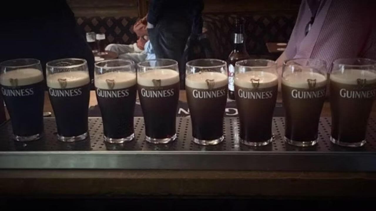 Guinness at the Nineteenth Bar in Lahinch