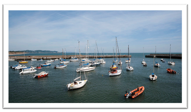 bray harbour - dart coastal views train dublin